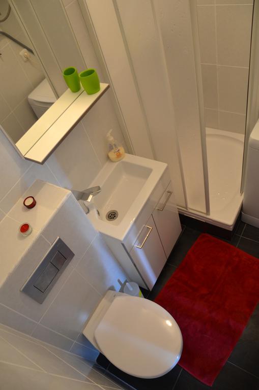 Apartman Medit Apartment Vir Ngoại thất bức ảnh