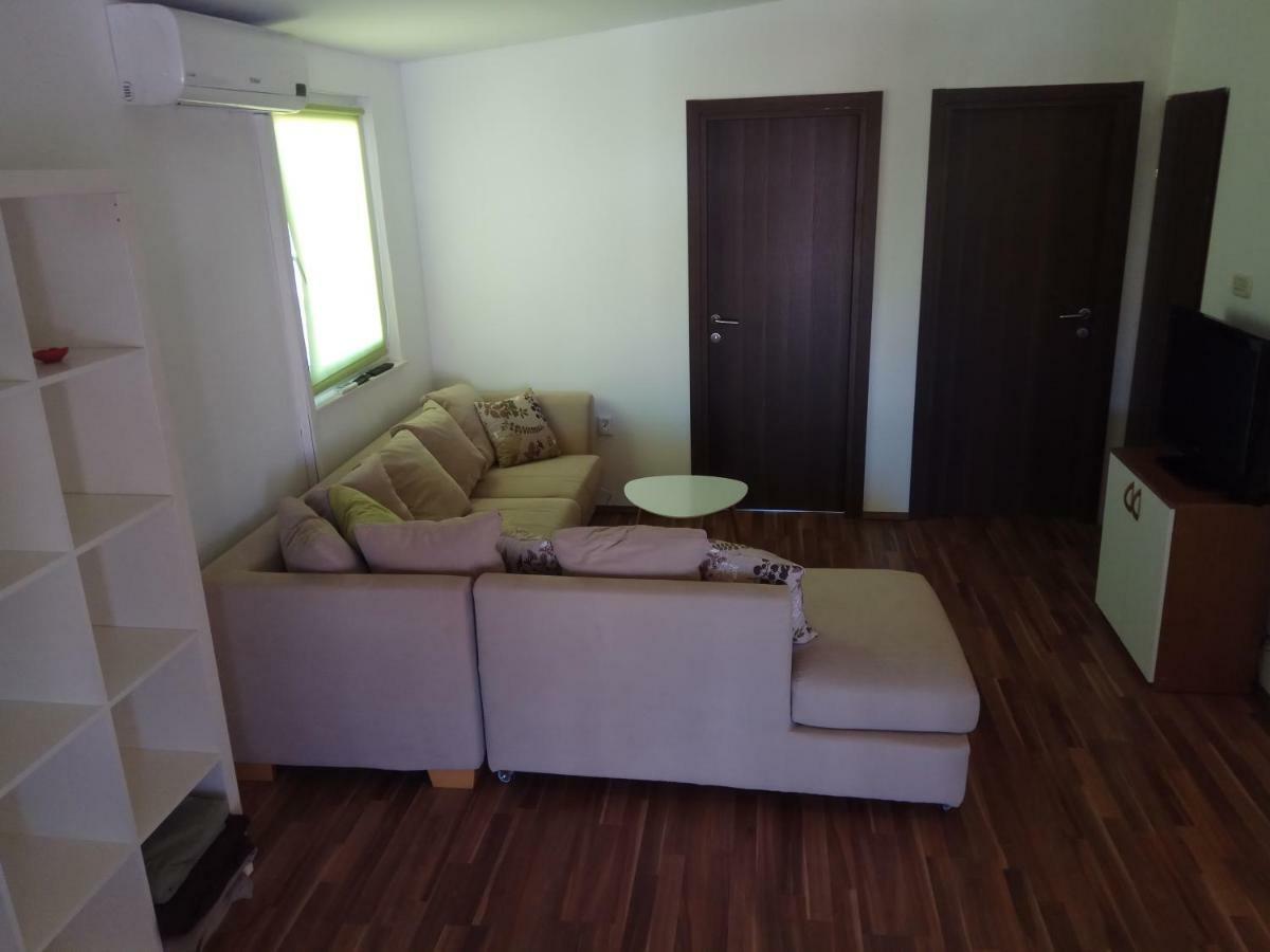 Apartman Medit Apartment Vir Ngoại thất bức ảnh